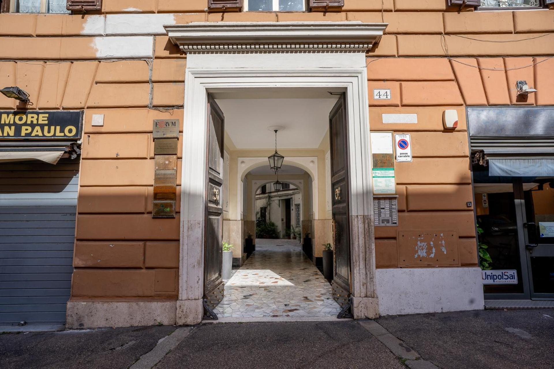 Апартаменты Domus Alba Mantua Рим Экстерьер фото